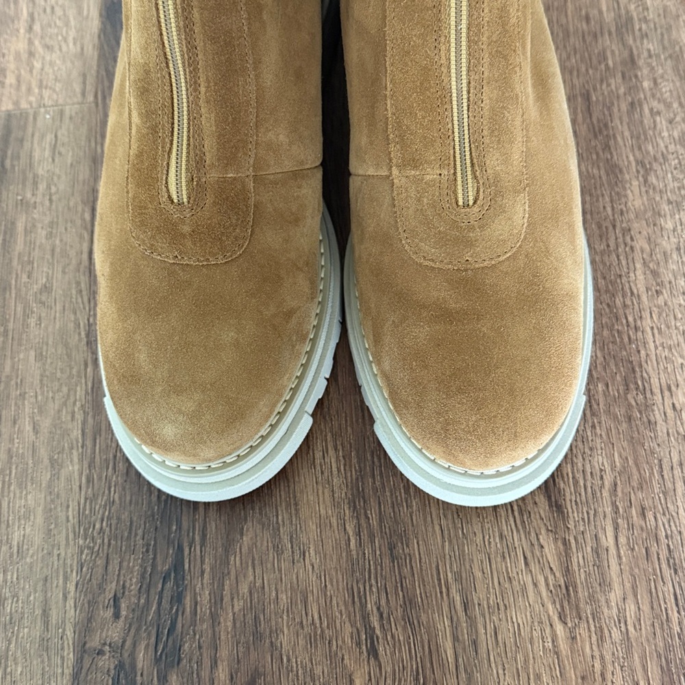 La Canadienne Delta Genuine Shearling Lined Waterproof Booties - Picture 6 of 7